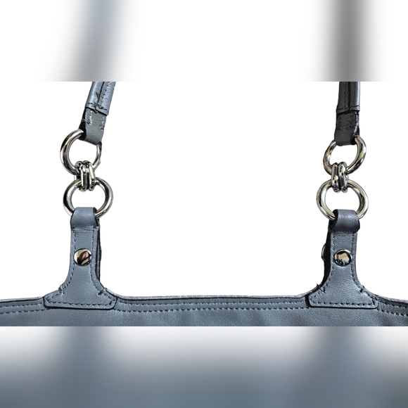 Coach Mia Op Art Gray Metallic Signature Tote With Dust Bag. New With Out Tags - Picture 11 of 15